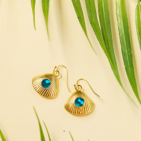 Seashells Earrings in Gold